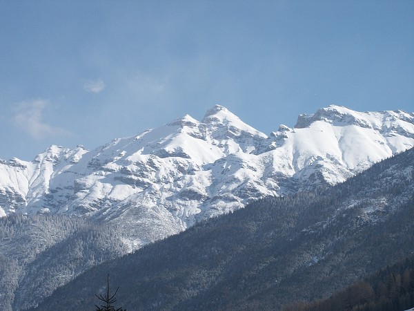 Okol Neustiftu