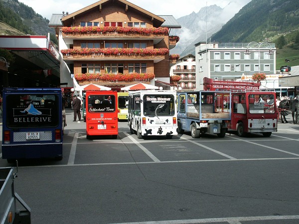 Elektromobily v Zermatu