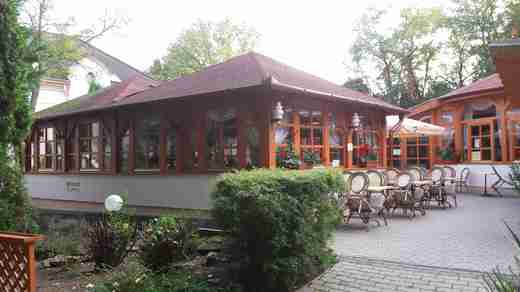 13 Hotel Villa Völgy - restaurace