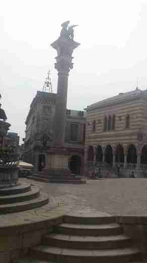 12 Piazza della Liberta