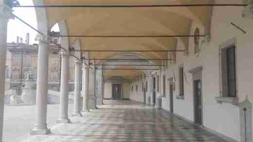 15 Loggia san Giovanni