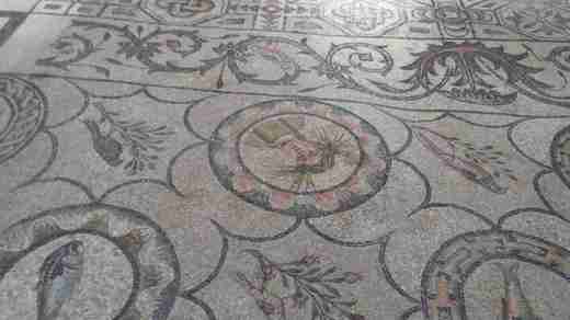 11 Patriarchální bazilika Aquileia