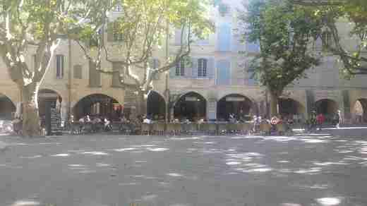 14 Uzés