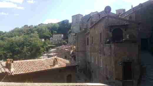 10 Sorano