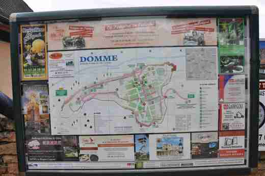01 Domme