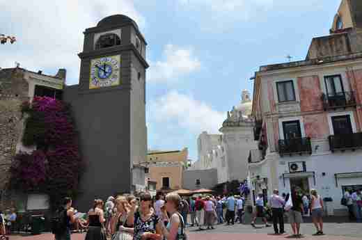 23 Piazza Umberto I.