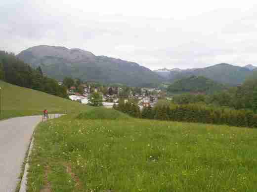 29 Prudký sjezd do Bad Ischl