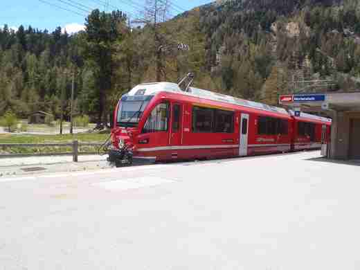 14 Ve stanici Morteratsch