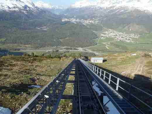 05 Vpravo Celerina, uprostřed St. Moritz