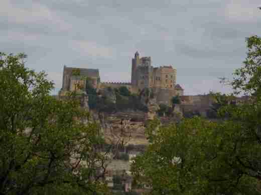 17 Beynac