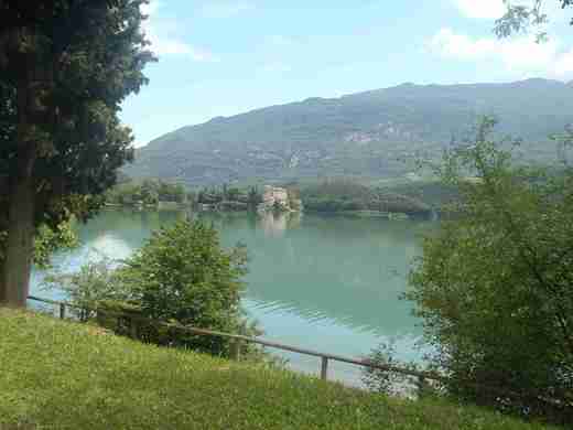 11 Lago di Toblino s Castel Toblino