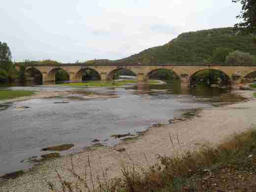 26 Most v Castelnaud