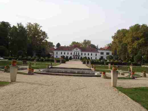 16 Zámek rodiny Szechenyi