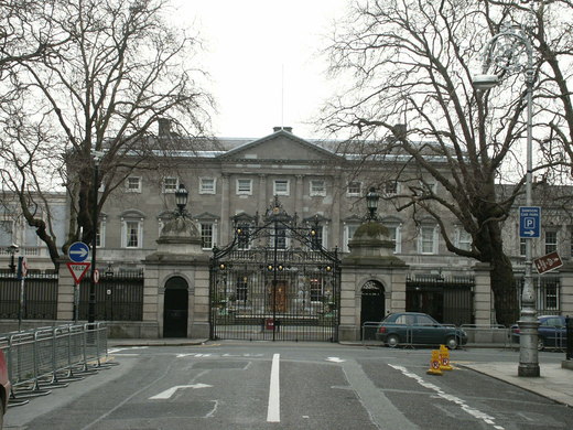 73 Leinster House - od r. 1922 sídlo irského parlamentu